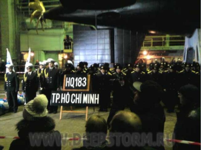 Hình ảnh tàu ngầm Kilo thứ hai Nga đóng cho Việt Nam được đăng tải trên báo mạng Hoàn Cầu. Báo TQ cho rằng tàu ngầm Kilo thứ hai của Việt Nam được đặt tên là TP. Hồ Chí Minh